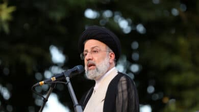 Photo of Raisi sworn in at parliament as Iran’s president