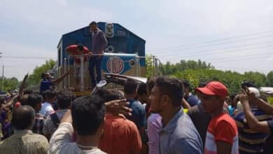 Photo of Train-microbus collision leaves 3 dead in Moulvibazar