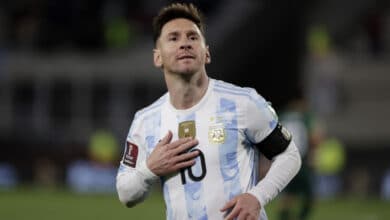Photo of Messi scores delightful hat-trick as Argentina 3-0 win over Bolivia