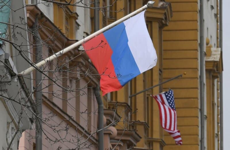 US senators want expulsion of 300 Russian diplomats