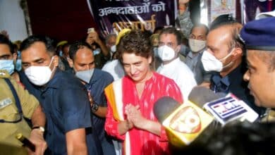 Photo of Rahul and Priyanka met the relatives of the slain farmers