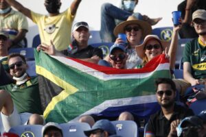 Australia make hard work of beating South Africa in Super 12 opener
