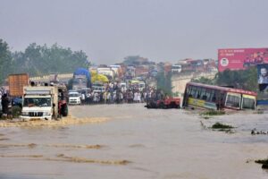 Floods and landslides kill 200 in India and Nepal