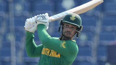 Photo of South African star Quinton de Kock has apologised for refusing to take the knee