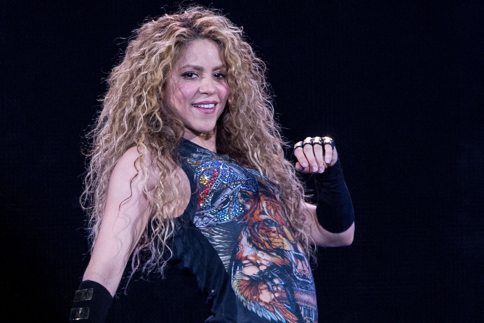 Shakira is attacked by wild pigs