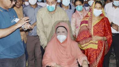 Photo of Khaleda Zia’s family urges govt to allow ailing Ex-PM to take abroad for better treatment