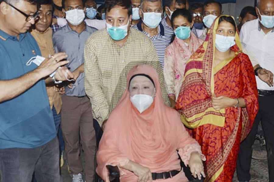 Khaleda Zia's family urges govt to allow ailing Ex-PM to take abroad for better treatment