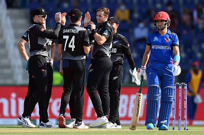 New Zealand wins by 8 wkts to enter semis