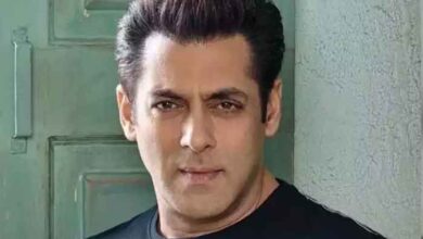 Photo of Salman Khan unhappy with fans taking fire crackers inside cinemas