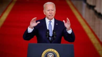 Photo of Biden says COVID variant Omicron ‘not a cause for panic’