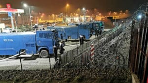 Poland Detains 100 Migrants,G7 demands Belarus to stop crisis