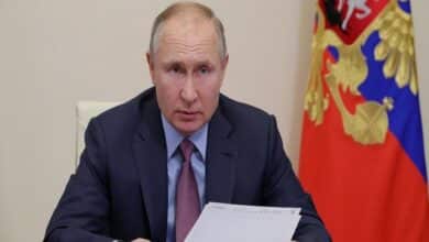 Photo of Vladimir Putin Revaccinated Against COVID-19