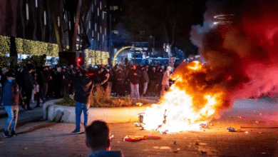 Photo of 3 in hospital after police fire on anti-lockdown protesters in Rotterdam