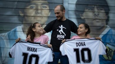 Photo of Father of daughters Mara and Dona names son Diego after football legend