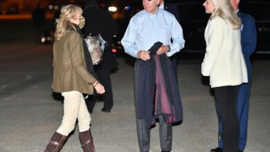Photo of Biden escapes on Thanksgiving break — for now