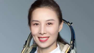 Photo of Astronaut becomes China’s first woman to walk in space