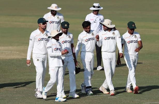 Tigers staring a defeat in 1st Test against Pakistan