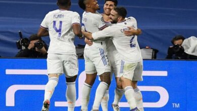 Photo of Real Madrid aim to tighten grasp on La Liga in derby against Atletico