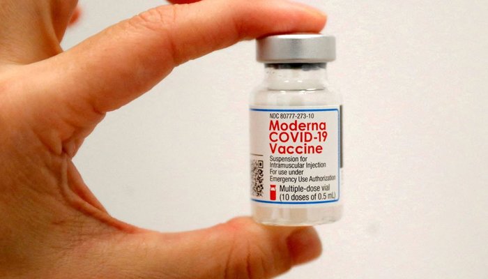 Moderna says booster dose of its COVID-19 vaccine appears protective against Omicron