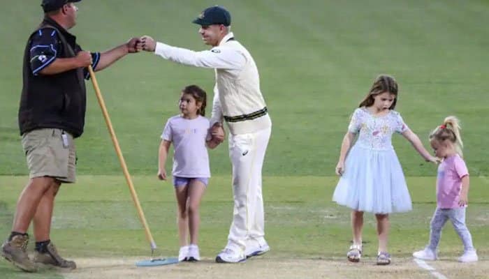 Daughter of David Warner shows off her batting skills on ground