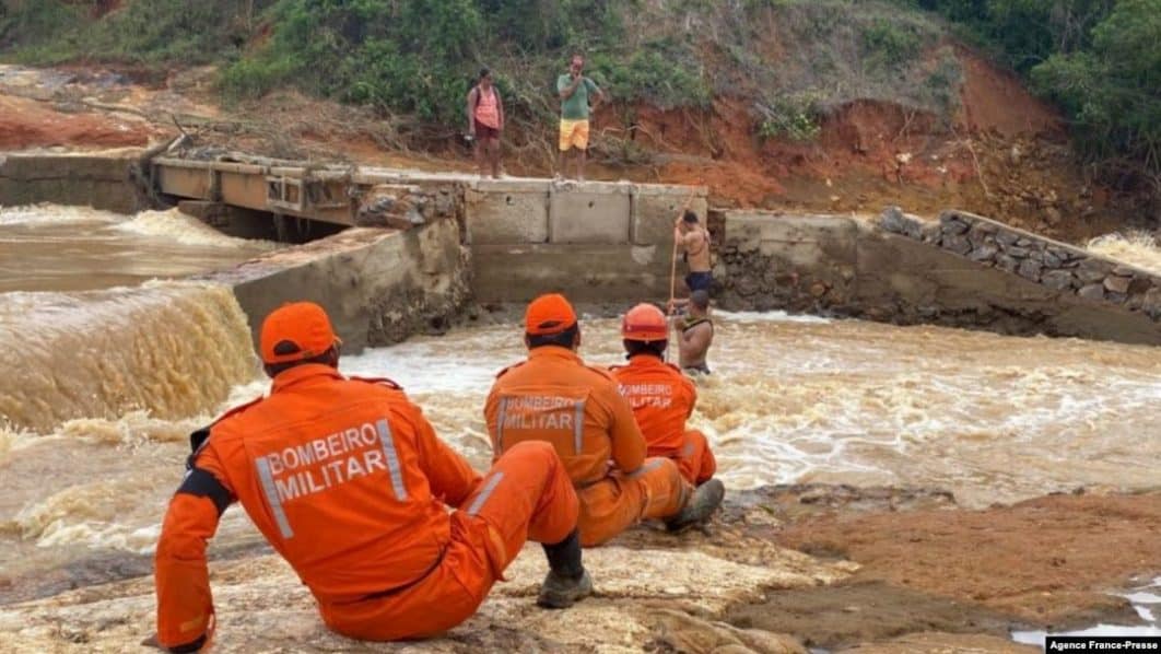 Heavy rains displace thousands in northeast Brazil