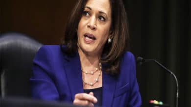 Photo of Harris tests negative for coronavirus after close contact