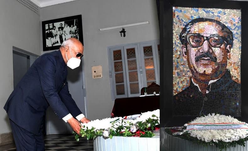 Indian president pays homage to Bangabandhu