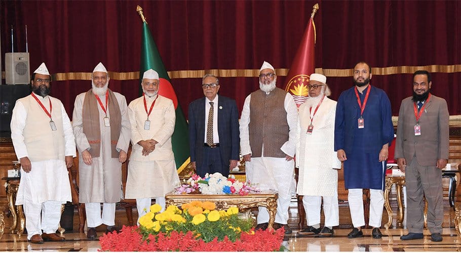 President urges parties to guide politics towards right direction