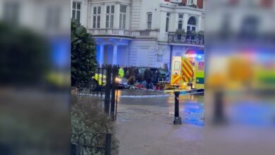 Photo of Armed man shot dead by police in London