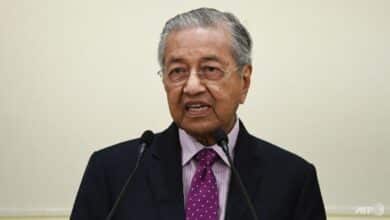 Photo of Malaysian ex-leader Mahathir in hospital, second time in weeks