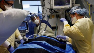 Photo of Omicron surge pushes US COVID hospitalisations toward record high