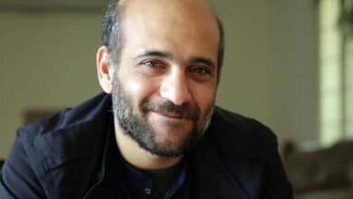 Photo of Jailed Palestinian activist lands in France after Egypt release
