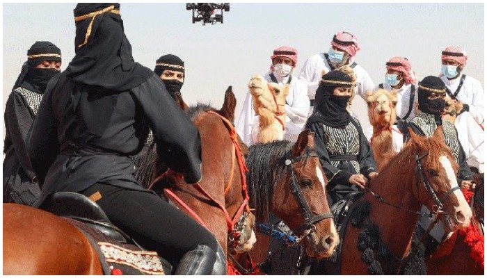 Women's camel beauty contest makes debut in Saudi