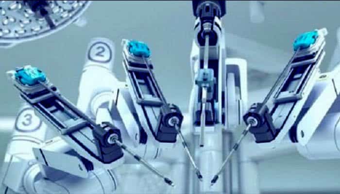 'Robotic surgeon' performs four successful operations without human help, guidance