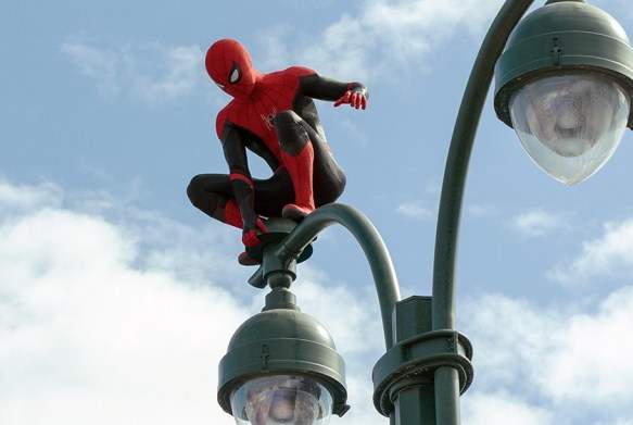 'Spider-Man' stays aloft to lead N.America box office on slow weekend