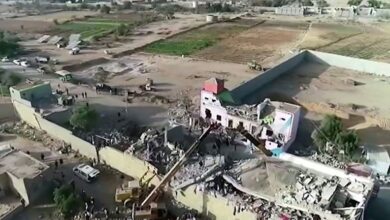 Photo of Air strike on Yemen prison leaves at least 70 dead