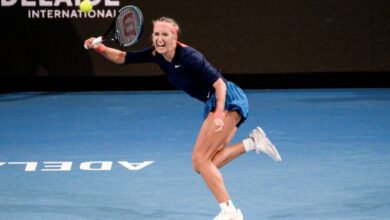 Photo of Azarenka turns back time in dominant win over Badosa