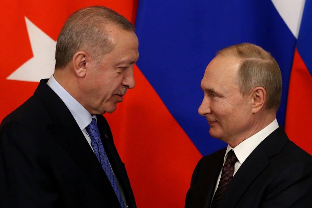 Putin and Erdogan vow to improve ties after tensions