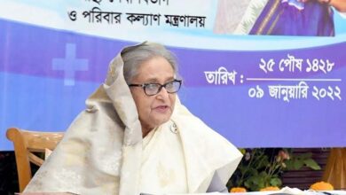 Photo of PM urges physicians to spend time in research