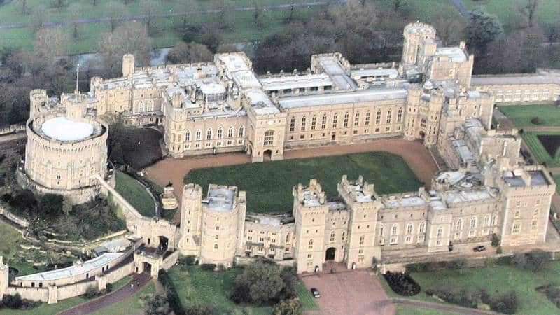 Airspace restricted above Queen's castle in UK