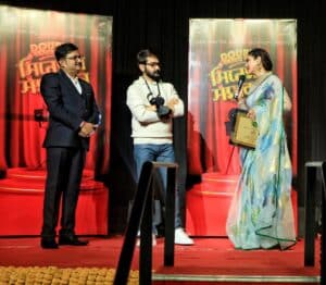 Jaya receives best actress award for ‘Binisutoy’ in Kolkata