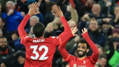 Photo of Liverpool hit Leeds for six to close gap on Man City, Spurs stunned
