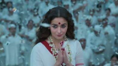 Photo of ‘Gangubai Kathiawadi’ trailer: Alia Bhatt stuns as Bombay’s matriarch in SLB film