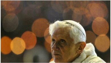 Photo of Ex-pope Benedict seeks forgiveness over abuse scandal