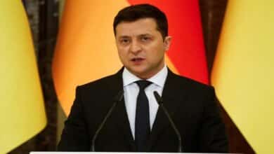 Photo of Ukrainian President accepts Putin’s proposal, ready for peace talks