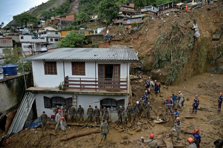 Volunteer logistics whizzes race to aid Brazil storm victims