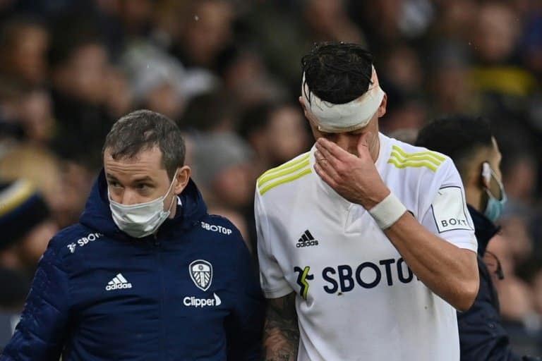 Footballers' union call for temporary concussion substitutes