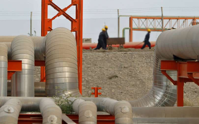 Oil breaches $100 for first time since 2014 on Ukraine attacks