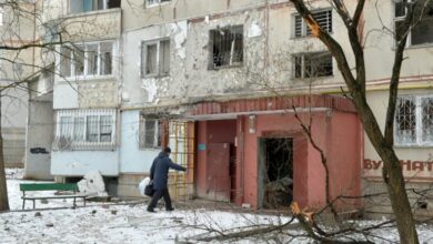 Photo of Street fighting rages as thousands flee