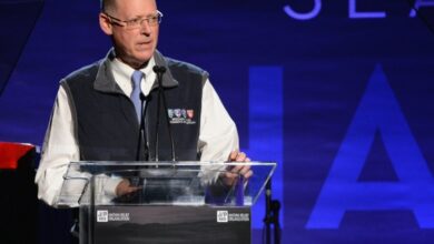 Photo of Global health champion Paul Farmer dies at 62